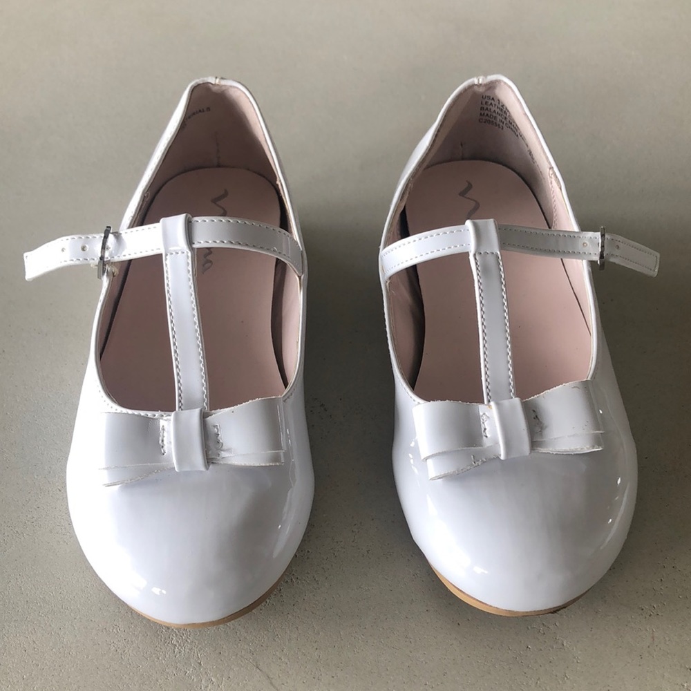 Girls White Dress Shoes